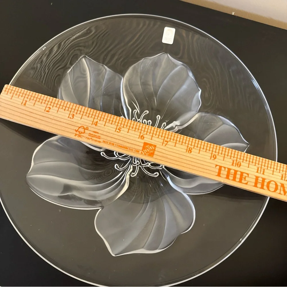 Sasaki Crystal Bowl 3D Effect Clear Flower Thick  11.5” Width